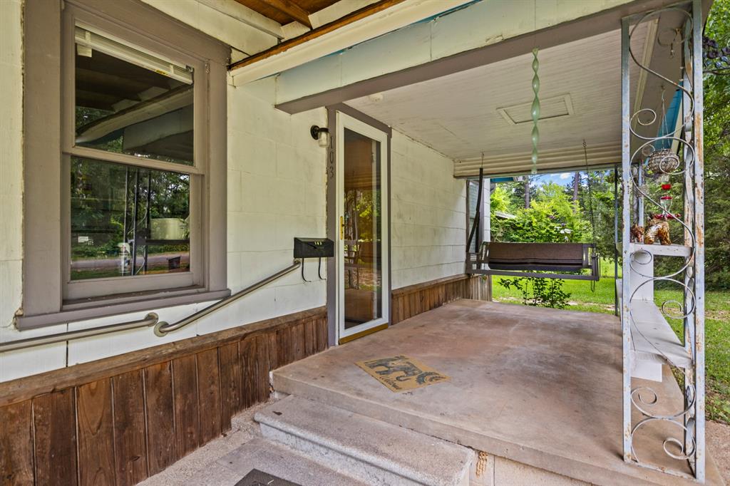 103 S Sun Camp Road Property Photo 4