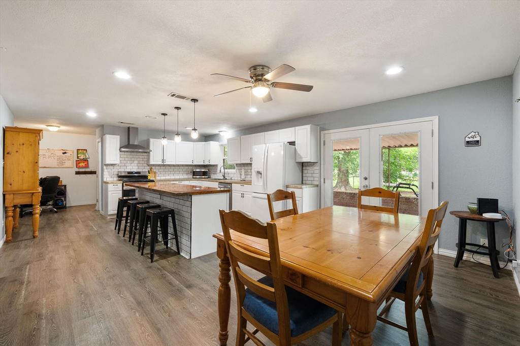 951 Faircrest Drive Property Photo 12