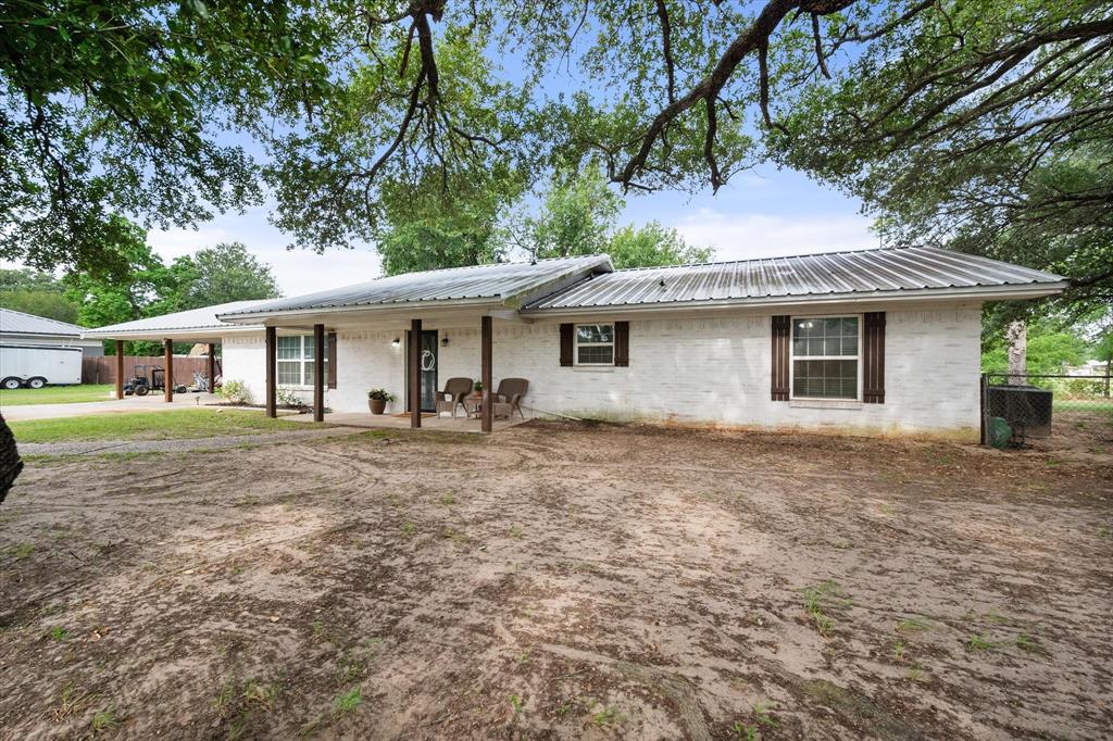 951 Faircrest Drive Property Photo 29