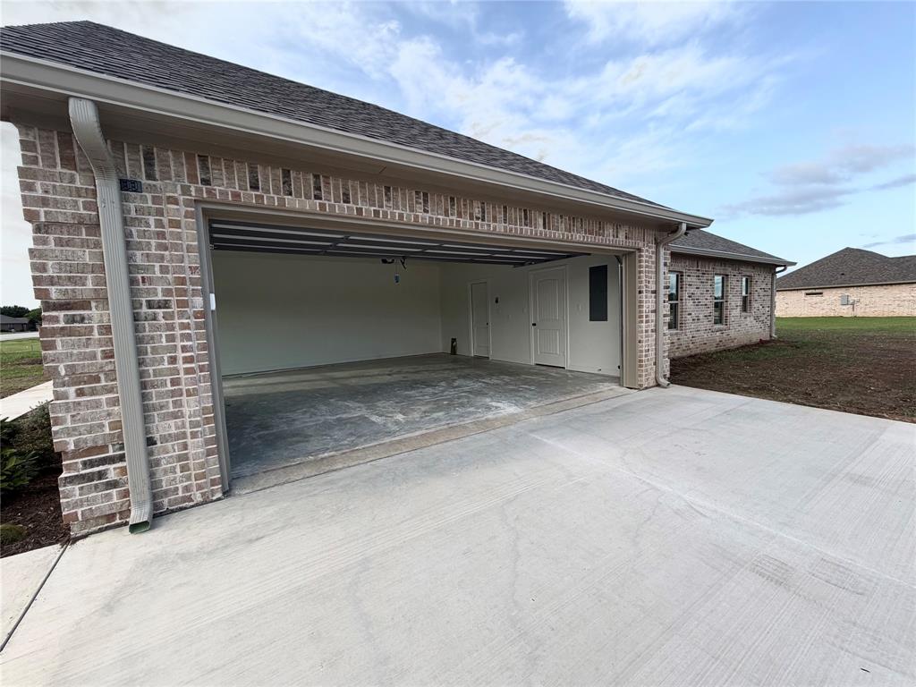 501 John Jr Drive Property Photo 8