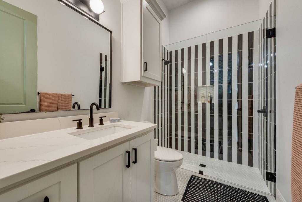 12408 Bella Pace Drive Property Photo 24