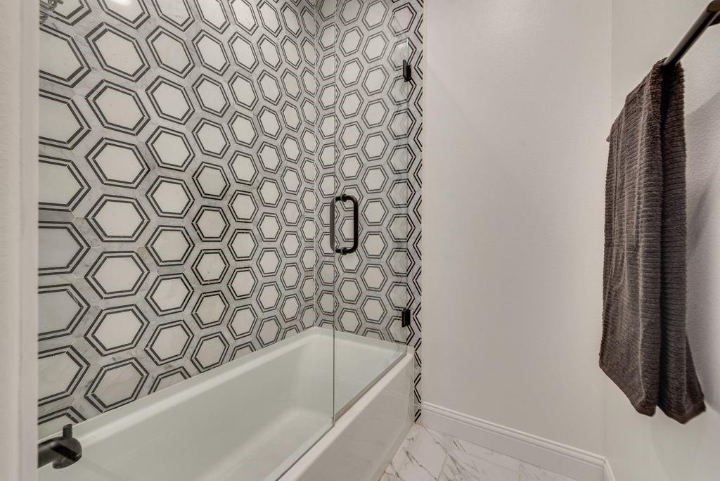 12408 Bella Pace Drive Property Photo 32