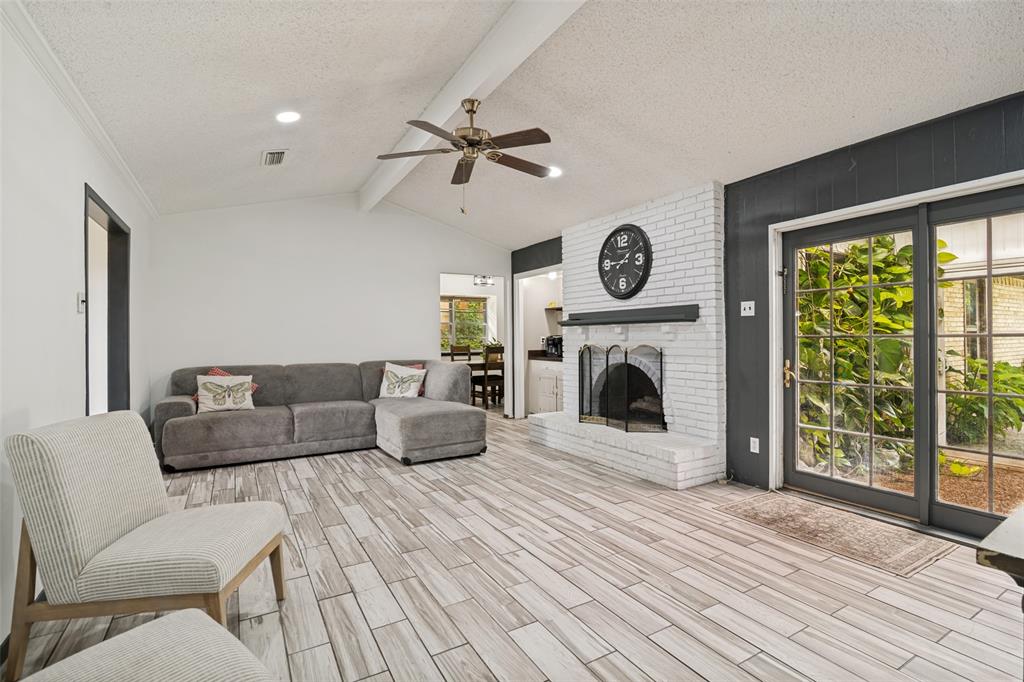 1217 Gardengate Circle Property Photo 6