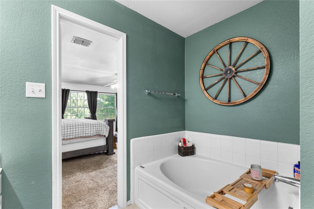1908 Ridgecrest Lane Property Photo 22