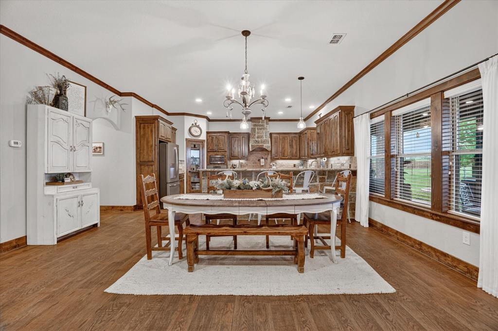 19001 N County Line Road Property Photo 10