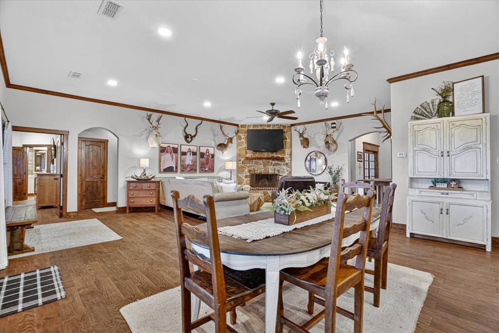 19001 N County Line Road Property Photo 11