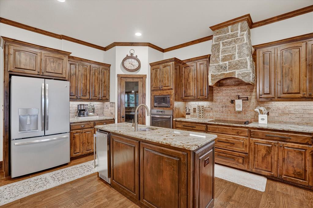 19001 N County Line Road Property Photo 14