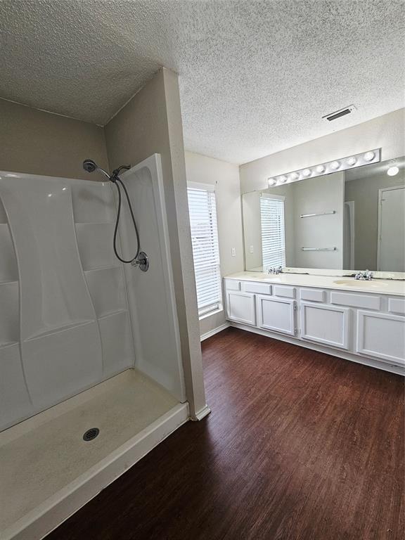 3921 Huckleberry Drive Property Photo 24