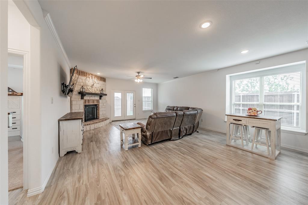 1446 White Water Way Property Photo 18