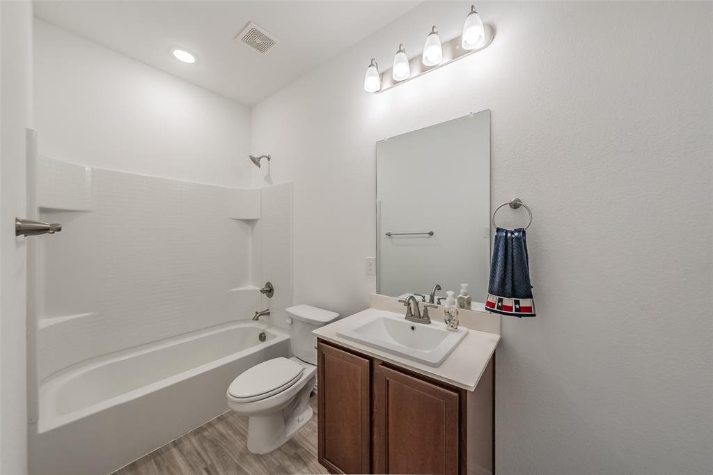 1446 White Water Way Property Photo 30