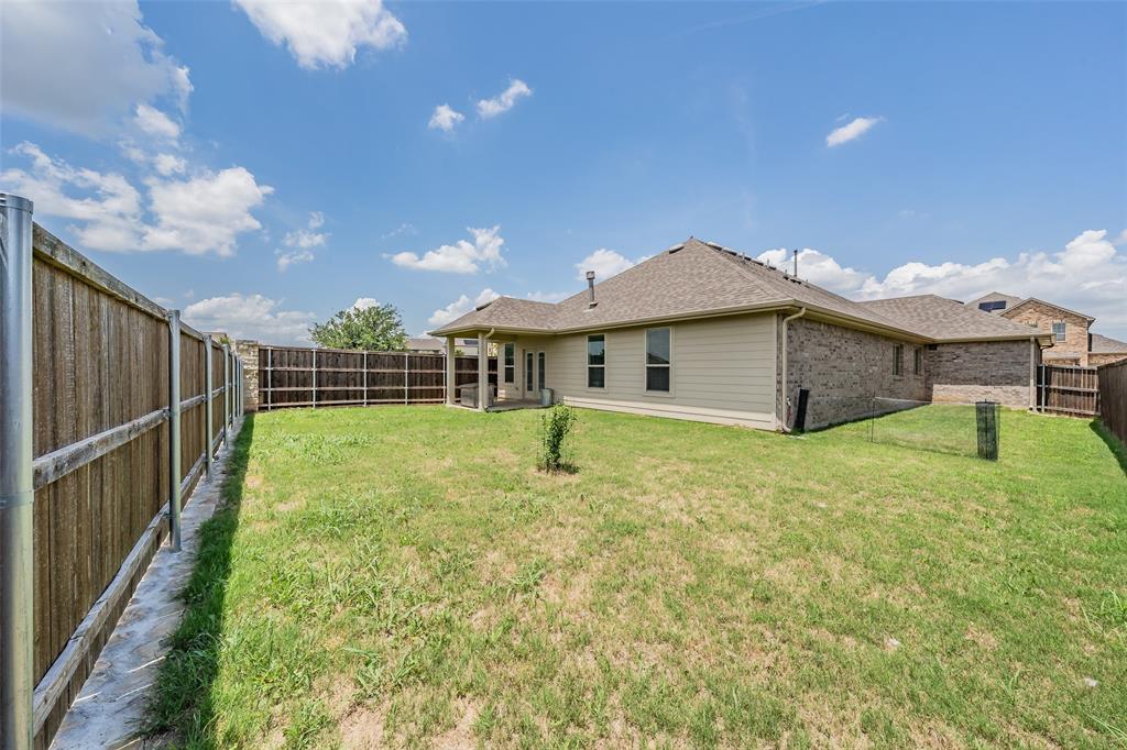 1446 White Water Way Property Photo 38