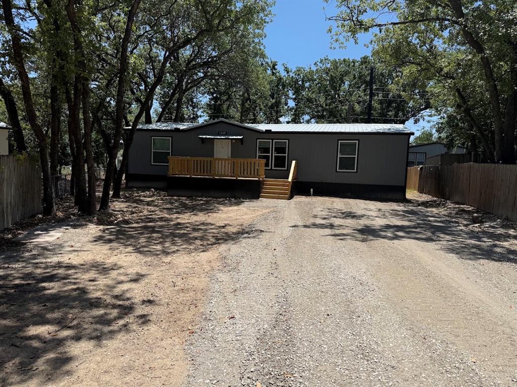 1628 Pelican Court Property Photo 1
