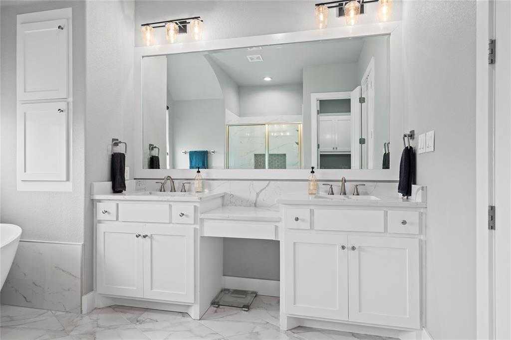1024 Henry Way Property Photo 16