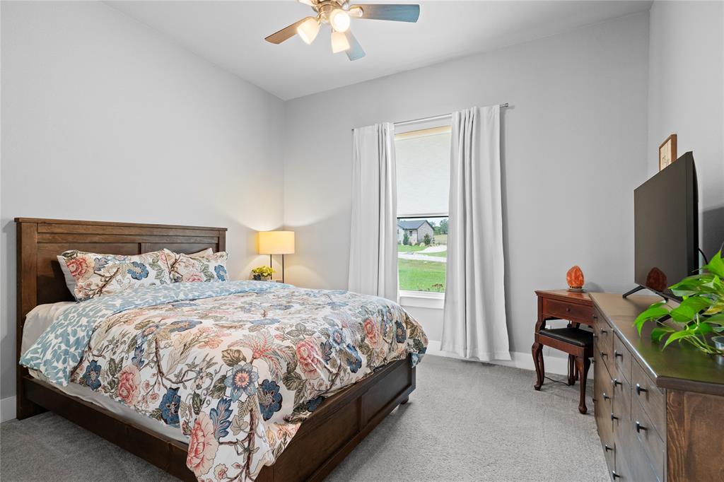 1024 Henry Way Property Photo 18