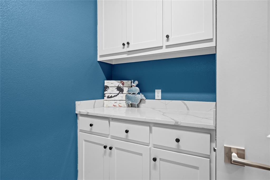 1024 Henry Way Property Photo 25