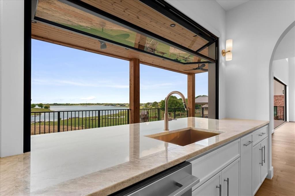 10627 Buccaneer Point Property Photo 8