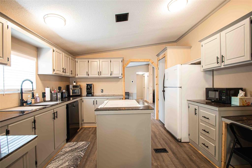 266 Hickory Hills Drive Property Photo 13