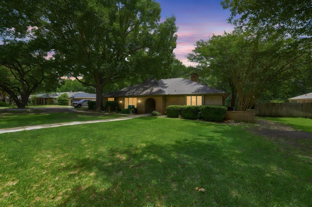 12008 Saddlehorn Lane Property Photo 6