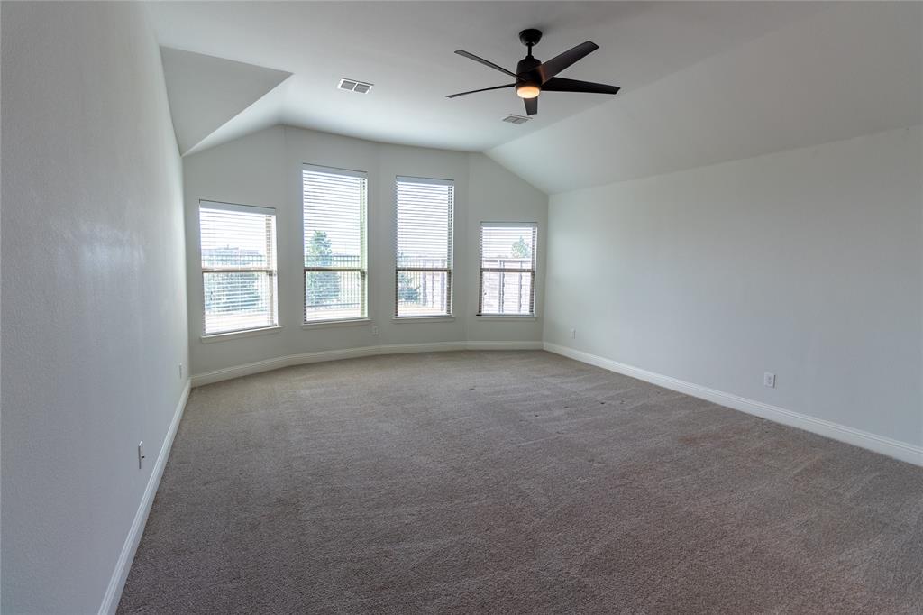 720 Field Crossing Property Photo 16