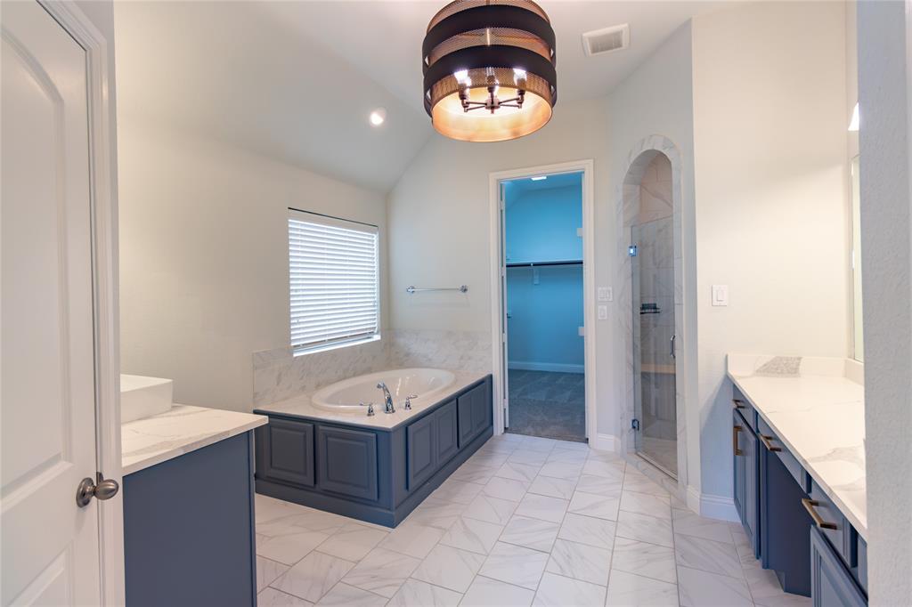 720 Field Crossing Property Photo 18