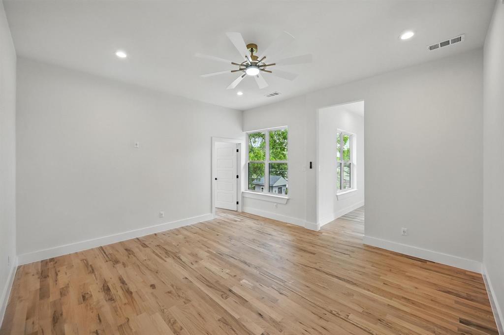 1224 S Pine Street Property Photo 23
