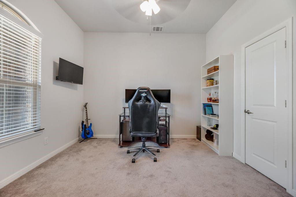 7807 Links Drive Property Photo 15