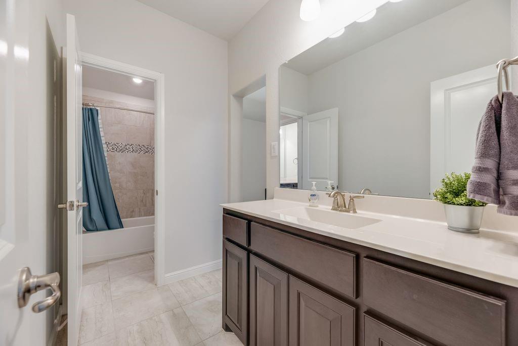 7807 Links Drive Property Photo 29