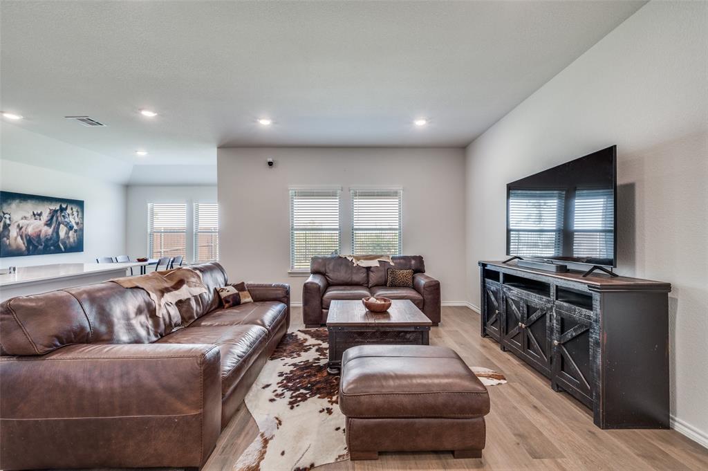 13105 Dawson Drive Property Photo 3
