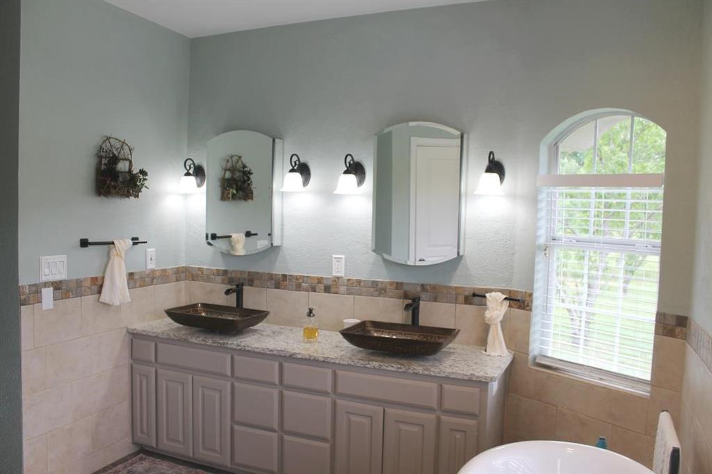 2220 Keefer Road Property Photo 18