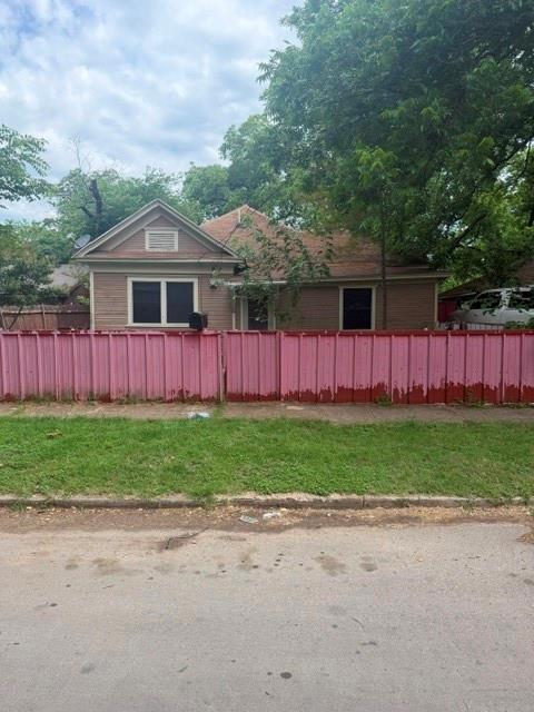 417 W Brooklyn Avenue Property Photo 1