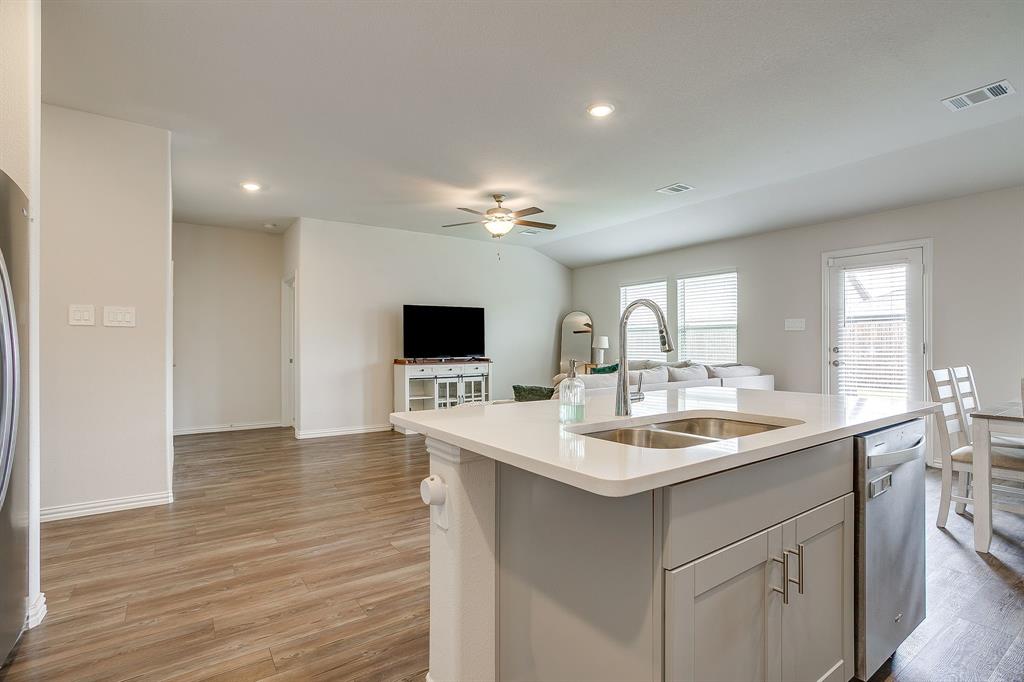 3013 Brittlebush Drive Property Photo 10
