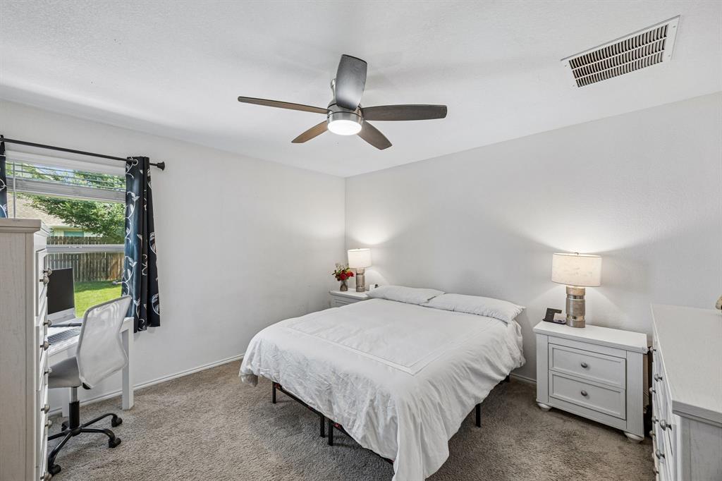1806 River Crossing Drive Property Photo 13