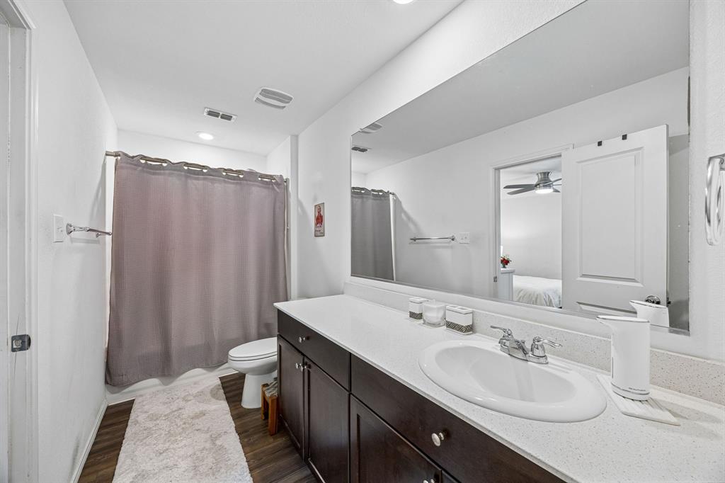 1806 River Crossing Drive Property Photo 16