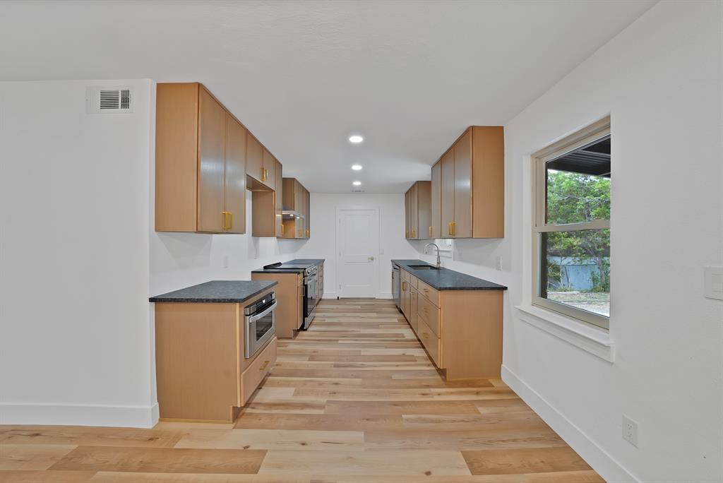5617 Wharton Drive Property Photo 8