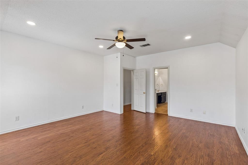 2212 Meadowstone Drive Property Photo 18