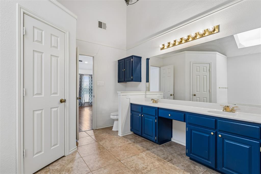 2212 Meadowstone Drive Property Photo 21