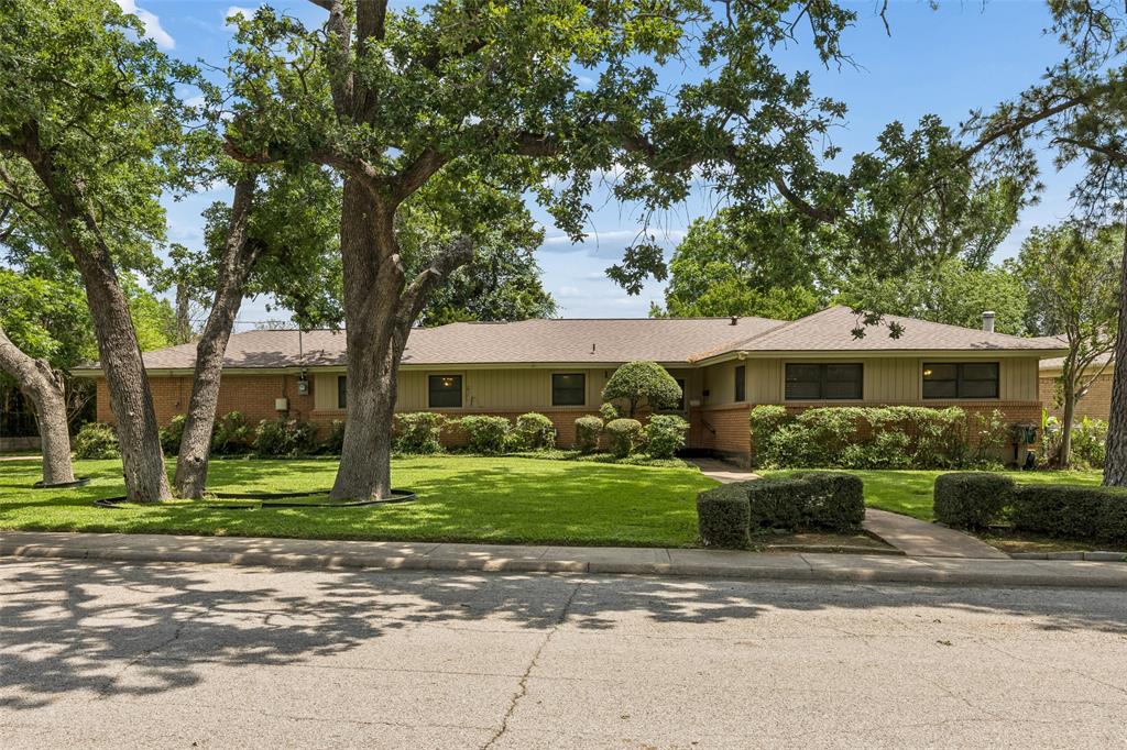 1637 Hendrix Drive Property Photo 1