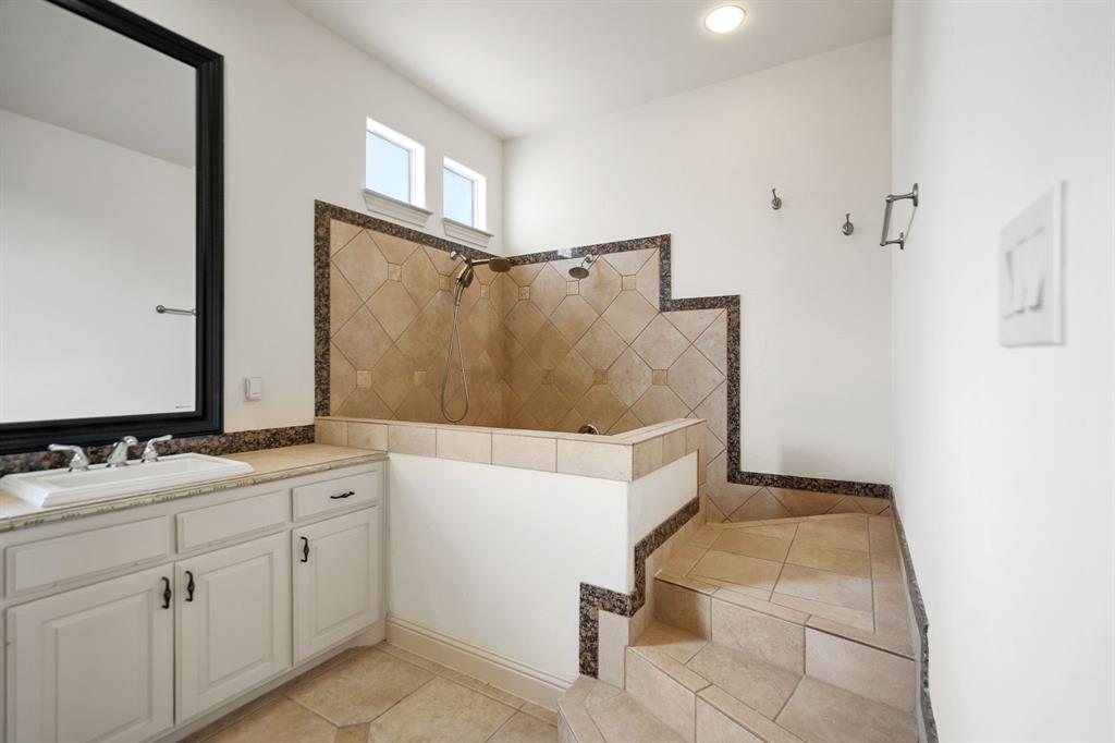 4316 Cedar Springs Road C Property Photo 27