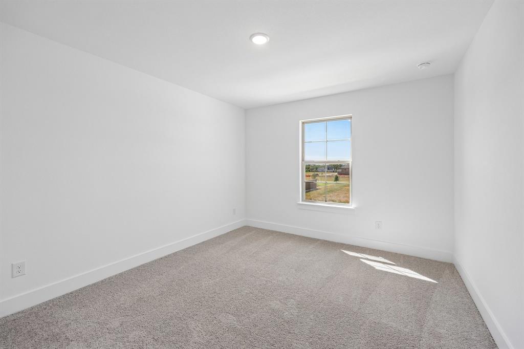 5337 Hybern Avenue Property Photo 36