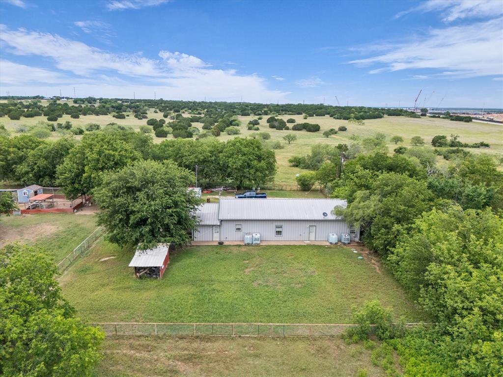 173 County Road 3465 Property Photo 6