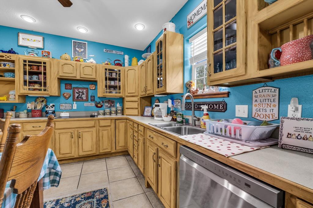 173 County Road 3465 Property Photo 17