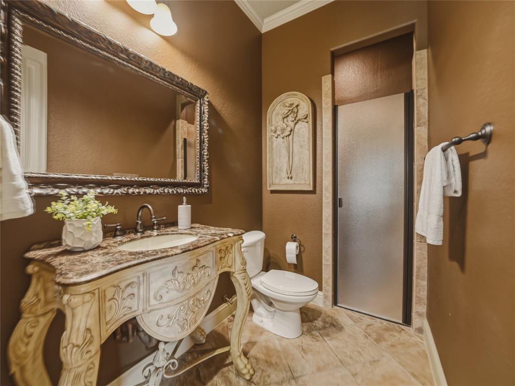 132 The Lakes Drive Property Photo 14