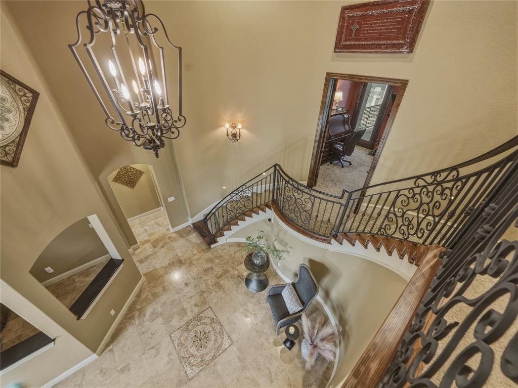 132 The Lakes Drive Property Photo 15