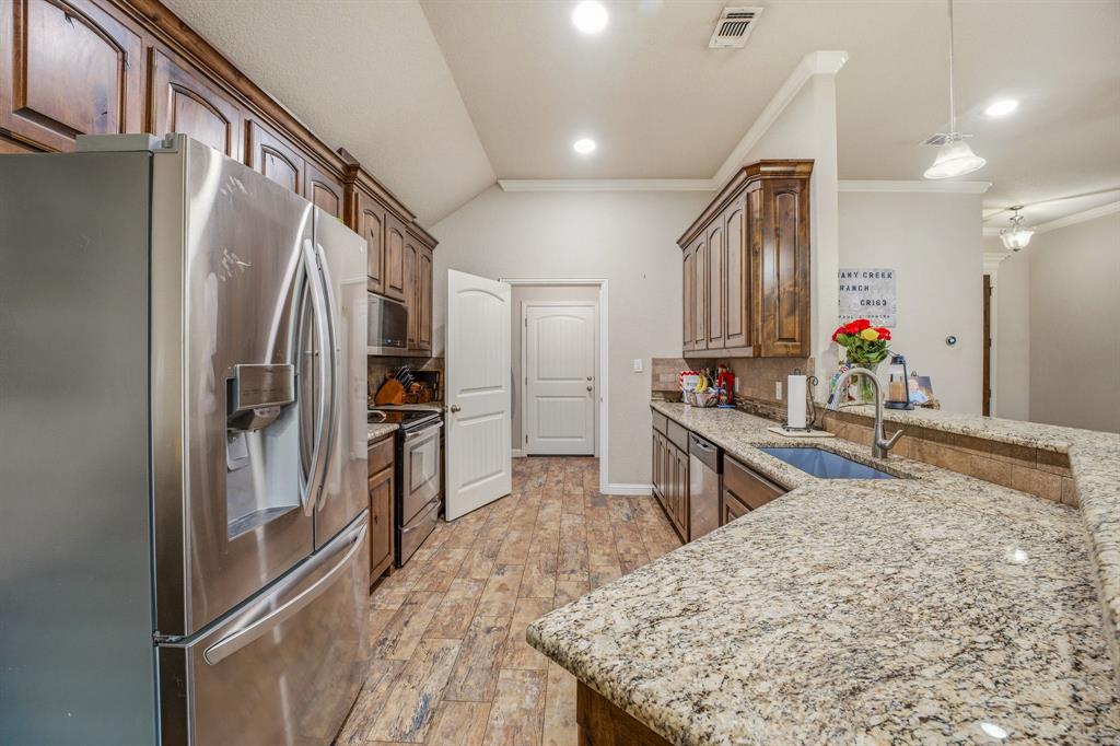 123 Donna Circle Property Photo 5