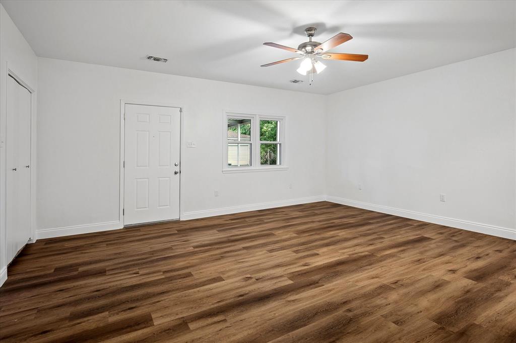 8426 Baumgarten Drive Property Photo 33