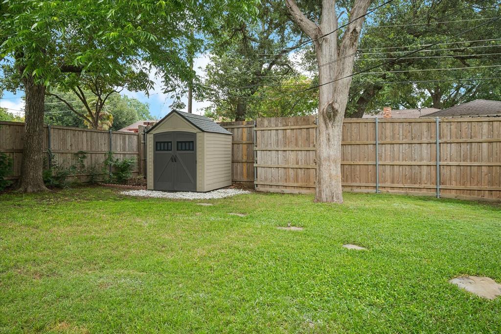 8426 Baumgarten Drive Property Photo 36