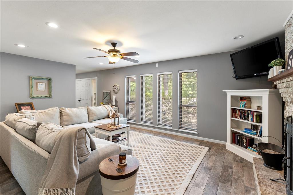 1101 Holly Hill Lane Property Photo 4