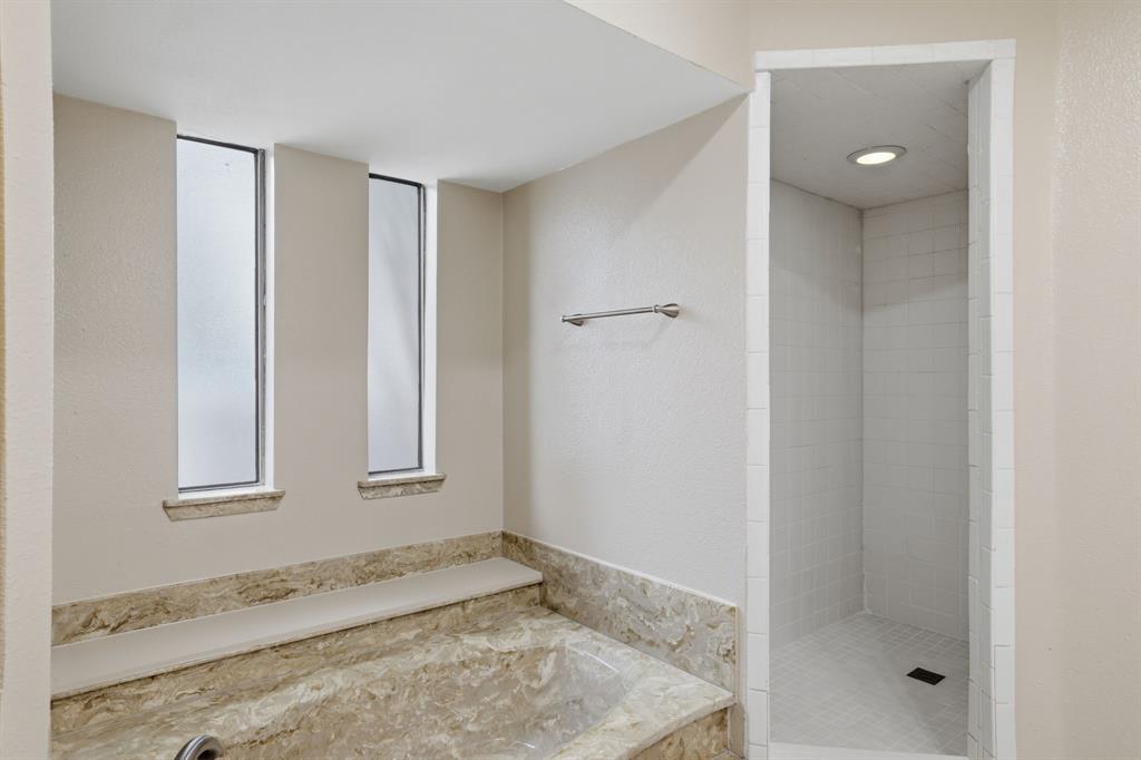 1617 Cherbourg Drive Property Photo 23