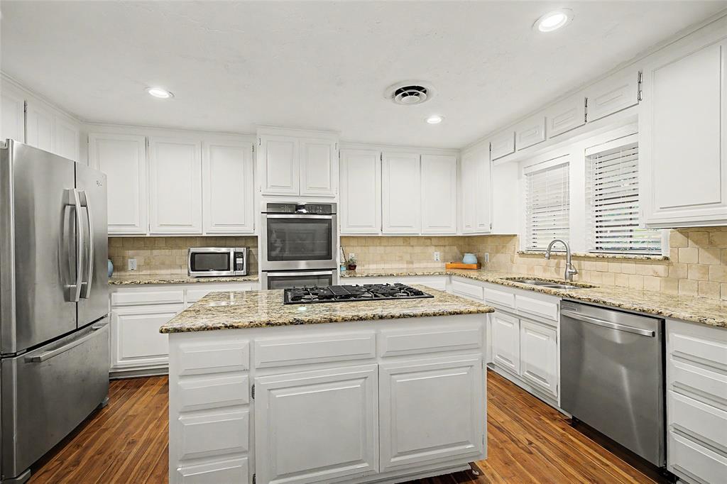3644 W Seminary Drive Property Photo 11
