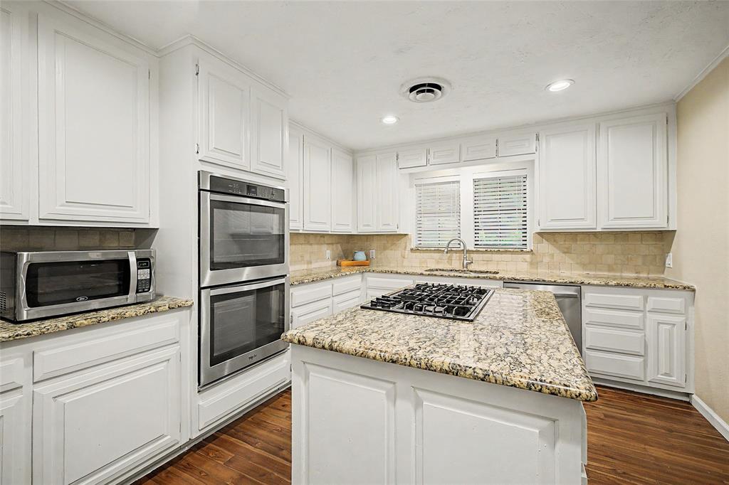 3644 W Seminary Drive Property Photo 12